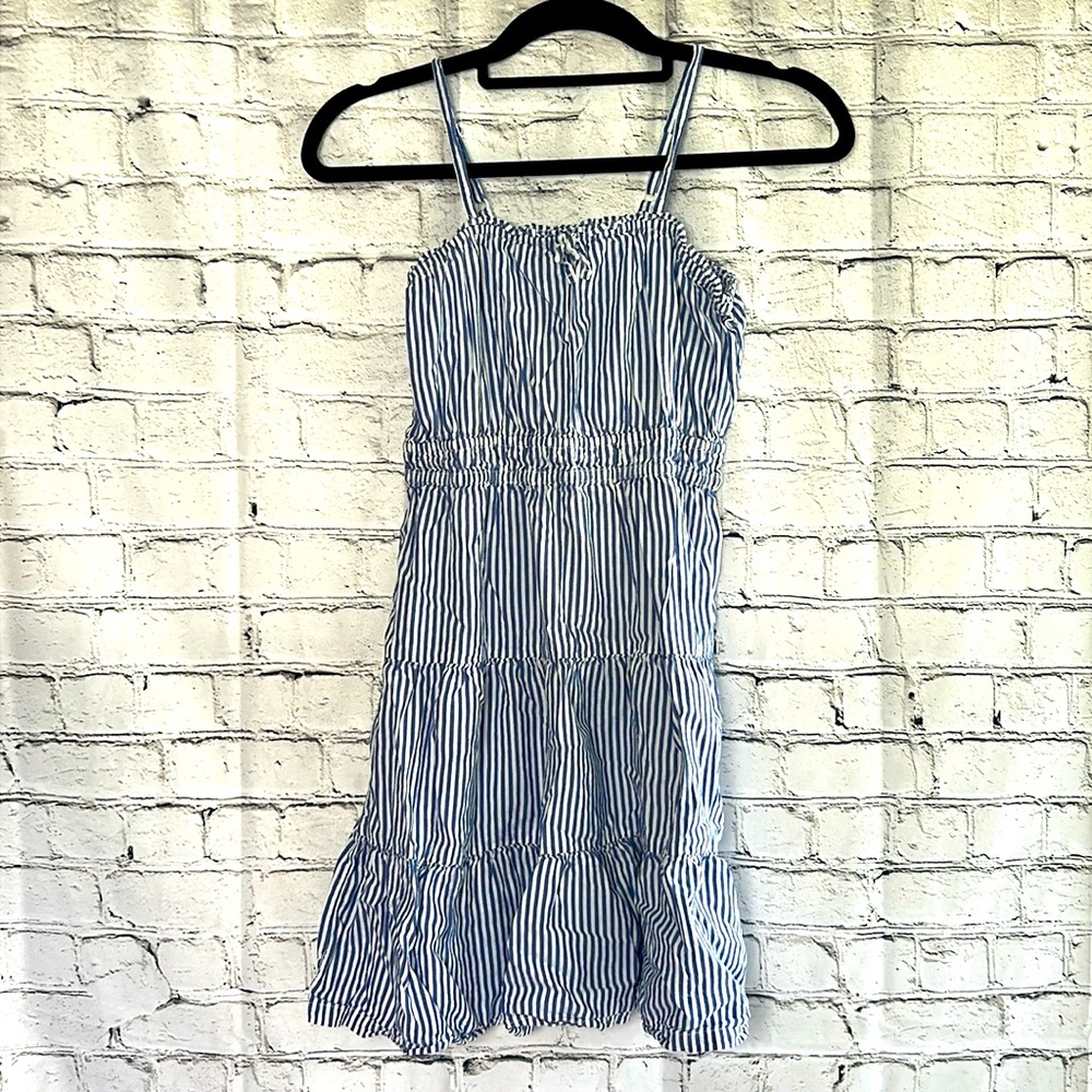 ⭐️ Old Navy blue & white pinstripe sleeveless tiered ruffle midi dress girl L